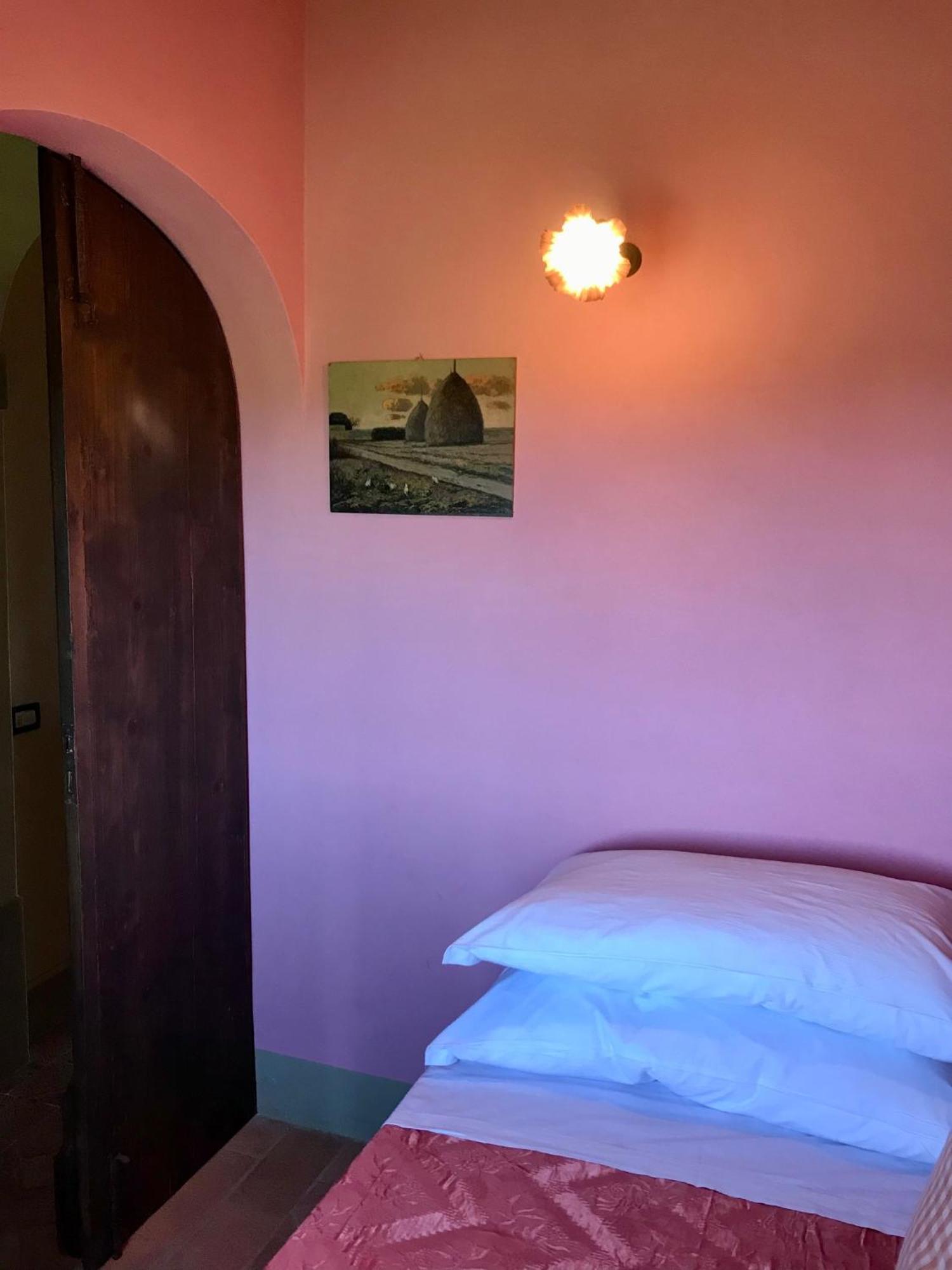 Agriturismo La Palazzina Palaia Habitación foto